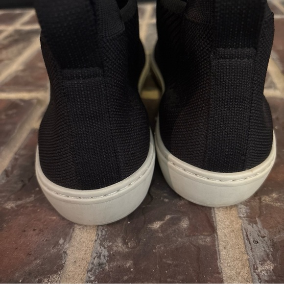 Rothys The Chelsea Sneaker Boot Womens 8.5 Black Knit Slip On Mid Top Stretch - Picture 4 of 9